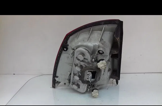 Feu arrière droit Opel ASTRA G Décapotable (T98) 1.6 16v (f67) (2001-2005) occasion