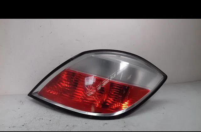 Feu arrière droit Opel ASTRA H (A04) 1.3 cdti (l48) (2005-2010) occasion