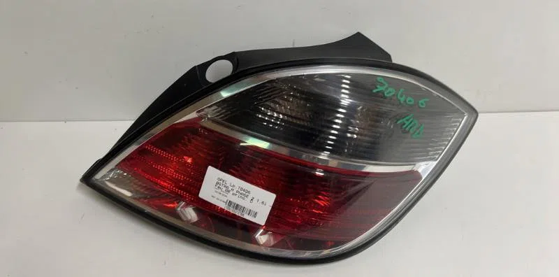 Feu arrière droit Opel ASTRA H (A04) 1.6 (l48) (2004-2010) occasion