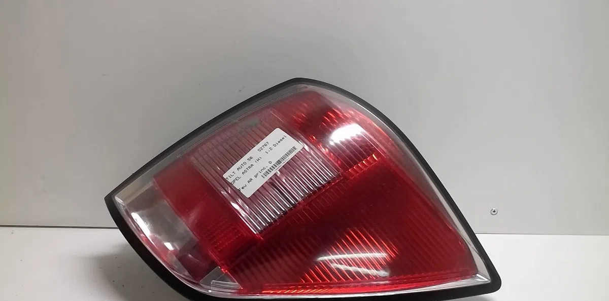 Feu arrière droit Opel ASTRA H Break (A04) 1.3 cdti (l35) (2005-2010) 5 portes occasion