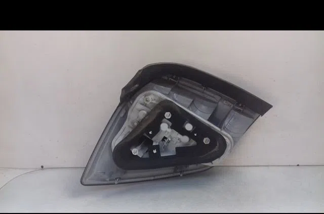 Feu arrière droit Opel ASTRA H Break (A04) 1.6 (l35) (2004-2010) occasion
