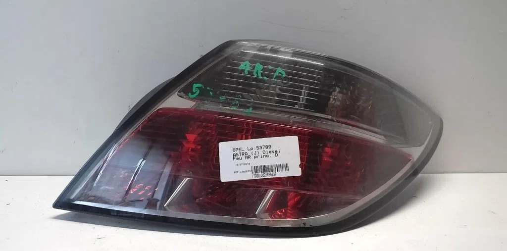 Feu arrière droit Opel ASTRA H GTC (A04) 1.7 cdti (l08) (2005-2010) occasion