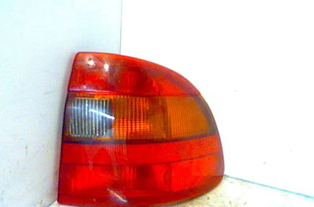 Feu arrière droit OPEL ASTRA I 1999 occasion