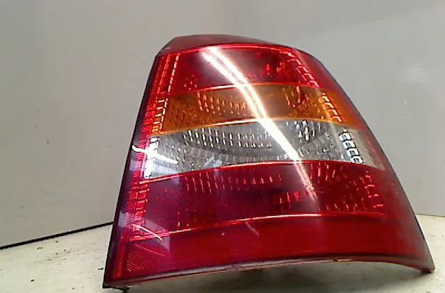 Feu arrière droit OPEL ASTRA II  1.7 DTI 16v occasion