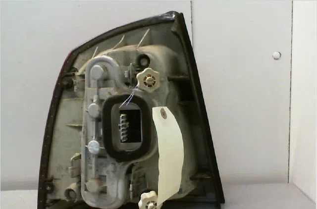 Feu arrière droit OPEL ASTRA II occasion