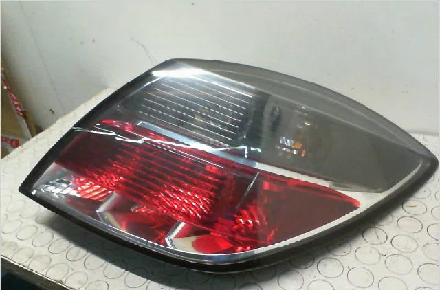 Feu arrière droit OPEL ASTRA III  1.7 CDTI 100ch occasion