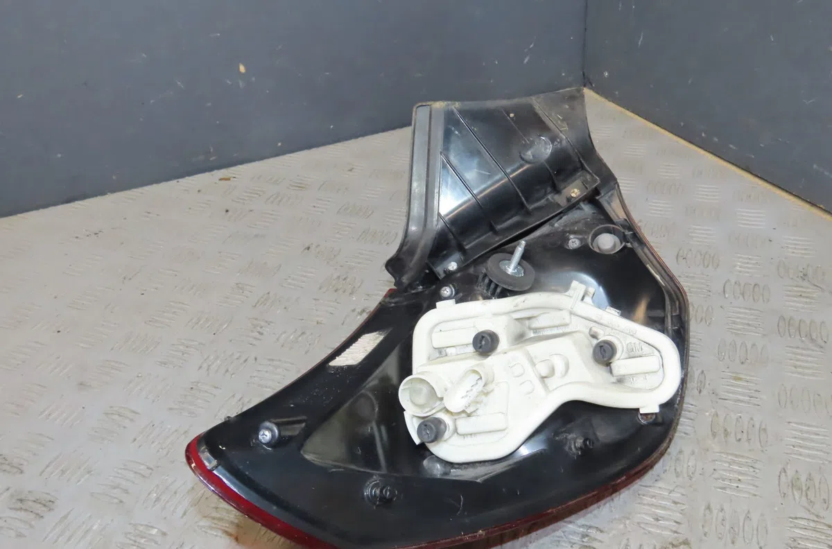 Feu arrière droit Opel ASTRA J (P10) 1.6 cdti (68) (2013-2015) occasion