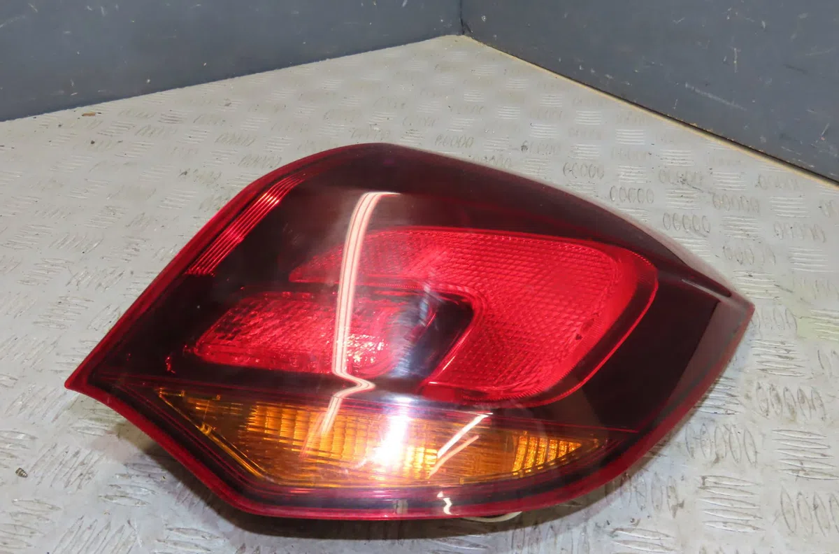 Feu arrière droit Opel ASTRA J (P10) 1.6 cdti (68) (2013-2015) occasion