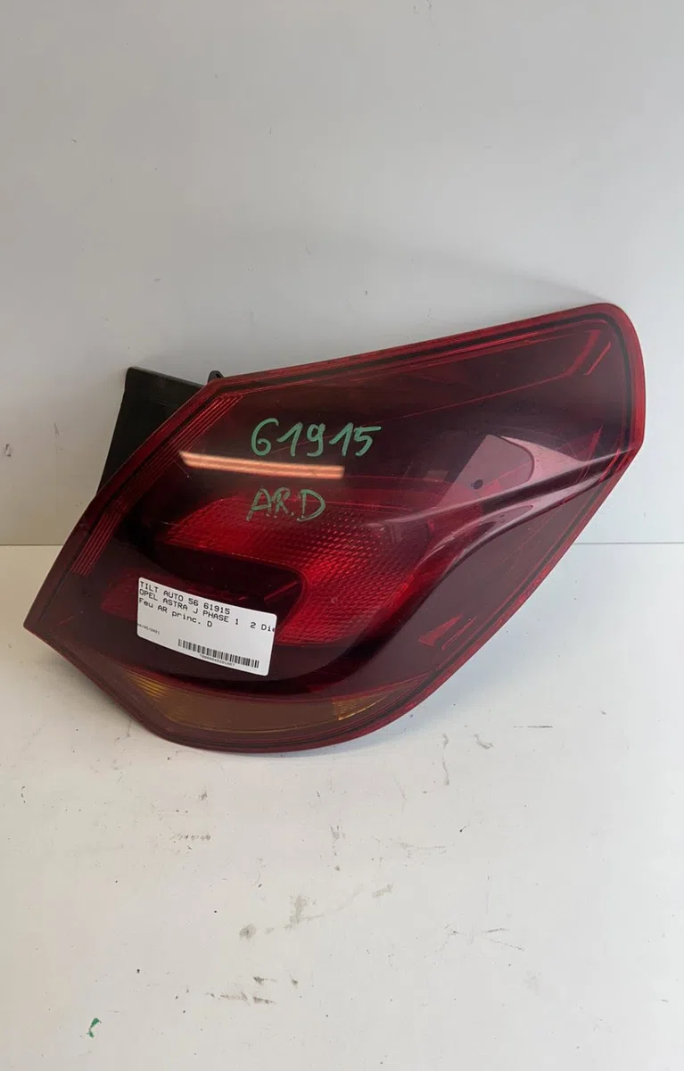 Feu arrière droit Opel ASTRA J (P10) 2.0 cdti (68) (2009-2015) occasion