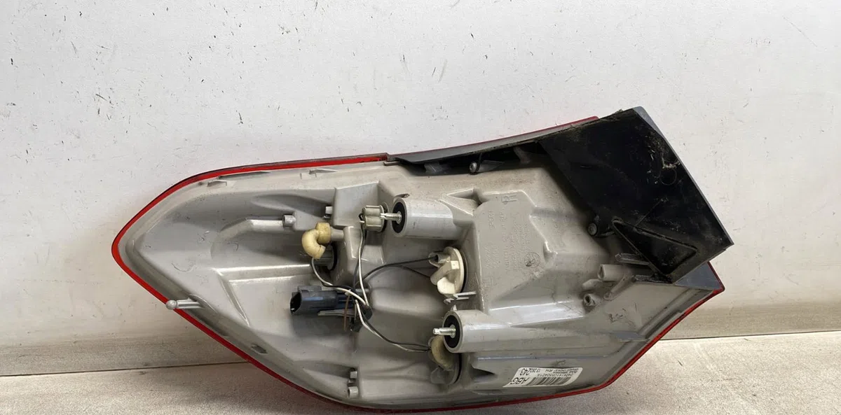 Feu arrière droit Opel ASTRA J Sports Tourer (P10) 1.6 cdti (35) (2013-2015) occasion