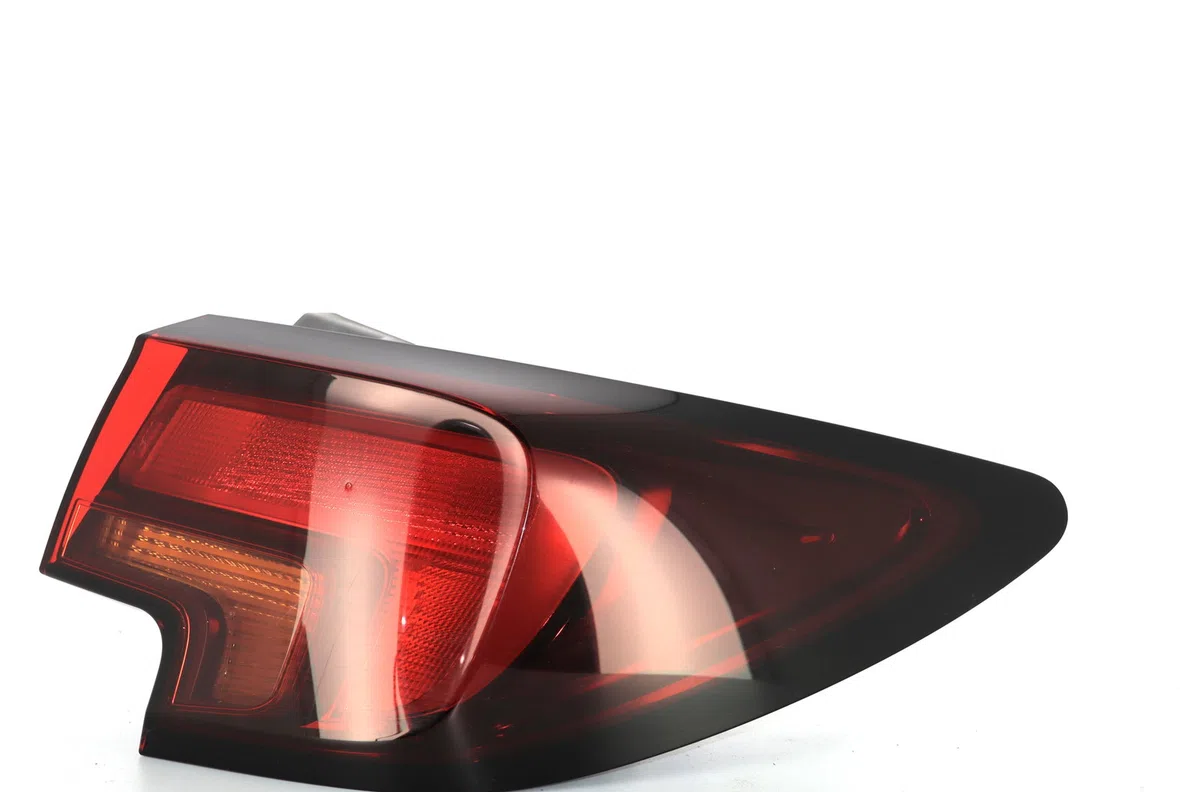 Feu arrière droit Opel ASTRA K (B16) 1.4 turbo (68) (2015) occasion