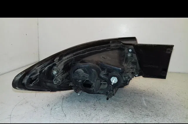 Feu arrière droit Opel ASTRA K (B16) 1.6 cdti (68) (2015) occasion