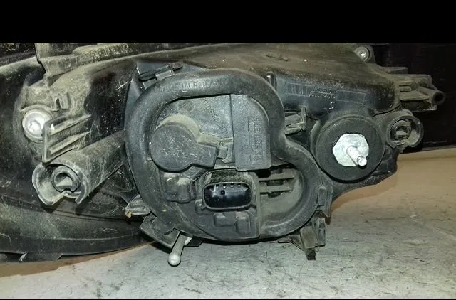 Feu arrière droit Opel ASTRA K (B16) 1.6 cdti (68) (2015) occasion