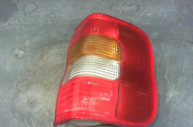 Feu arrière droit Opel COMBO Camionnette-Monospace (71_) 1.7 d (1994-2001) occasion