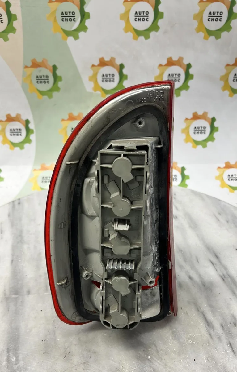 Feu arrière droit OPEL CORSA B PHASE 2 occasion