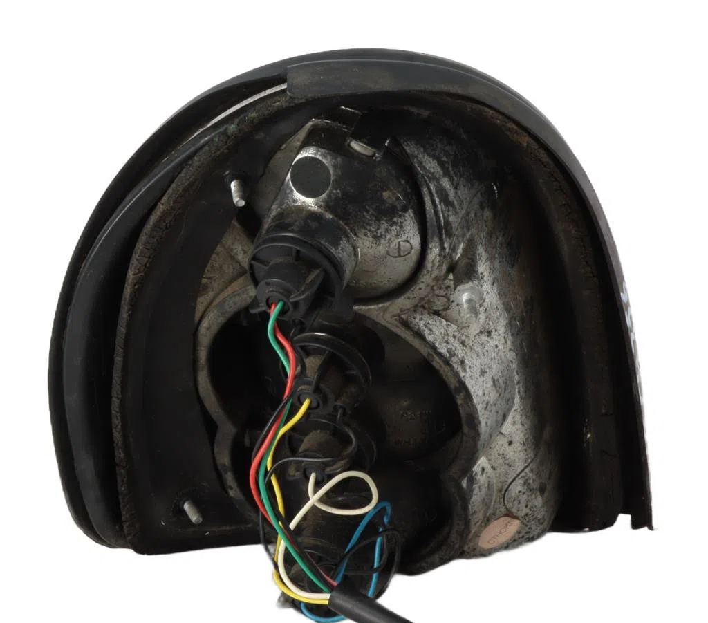 Feu arrière droit Opel CORSA B (S93) 1.2 i 16v (f08, f68, m68) (1998-2000) 5 portes occasion