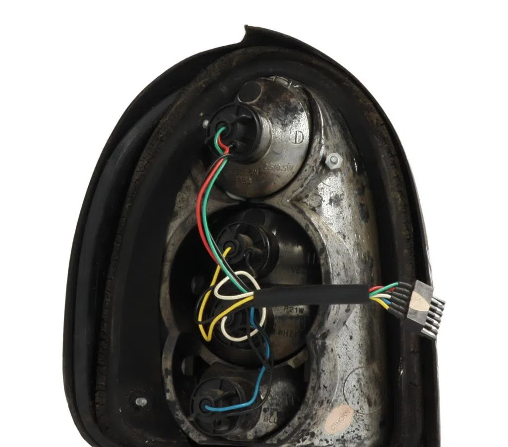 Feu arrière droit Opel CORSA B (S93) 1.2 i 16v (f08, f68, m68) (1998-2000) 5 portes occasion