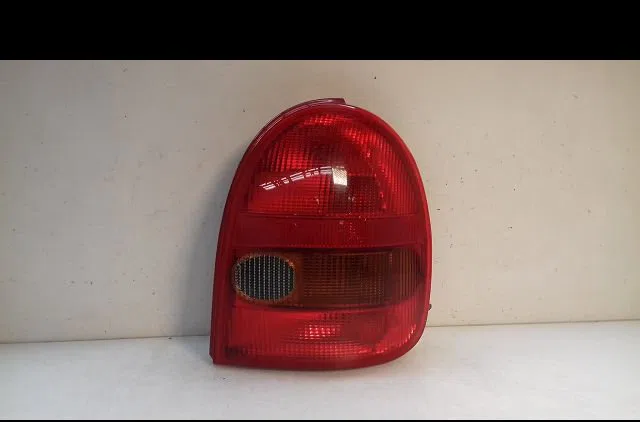 Feu arrière droit Opel CORSA B (S93) 1.2 i (f08, f68, m68) (1993-2000) occasion