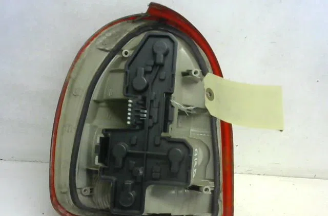 Feu arrière droit Opel CORSA B (S93) 1.2 i (f08, f68, m68) (1993-2000) occasion