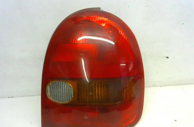 Feu arrière droit Opel CORSA B (S93) 1.2 i (f08, f68, m68) (1993-2000) occasion