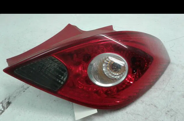 Feu arrière droit Opel CORSA D (S07) 1.3 cdti (l08, l68) (2006-2014) 3 portes occasion