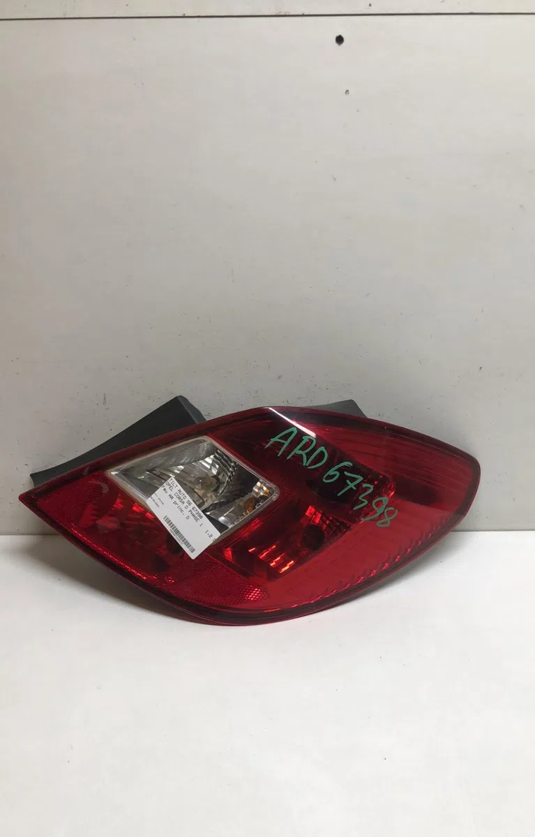 Feu arrière droit Opel CORSA D (S07) 1.3 cdti (l08, l68) (2006-2014) 5 portes occasion