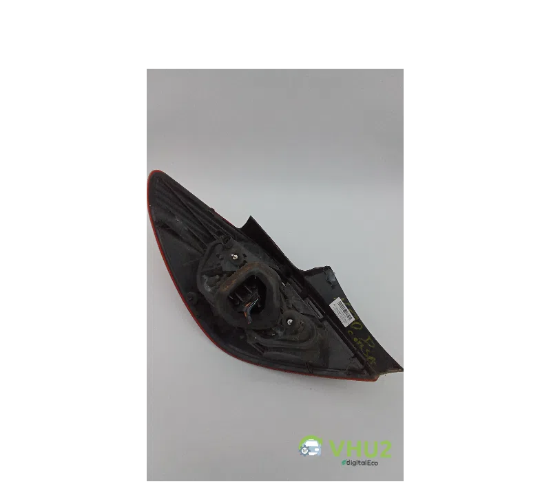 FEU ARRIERE DROIT OPEL CORSA IV 93190951