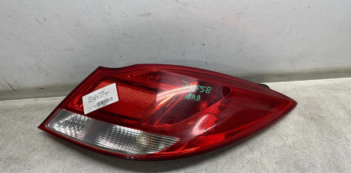 Feu arrière droit Opel INSIGNIA A (G09) 2.8 v6 turbo 4x4 (68) (2008-2017) occasion