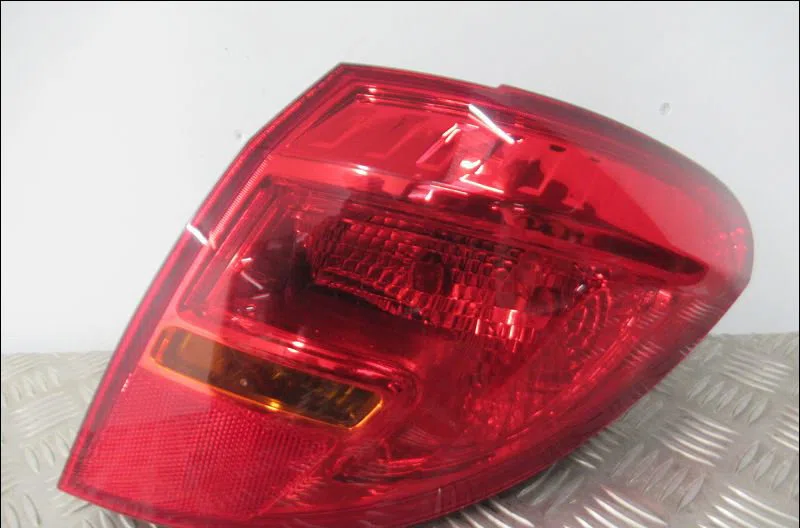 Feu arrière droit Opel MERIVA A Monospace (X03) 1.3 cdti (e75) (2003-2010) occasion
