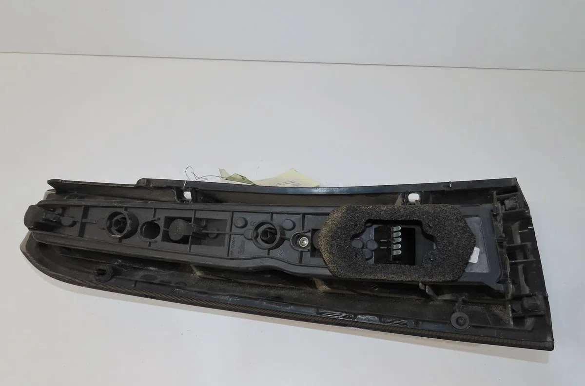 Feu arrière droit Opel MERIVA A Monospace (X03) 1.4 16v twinport lpg (e75) (2004-2010) occasion