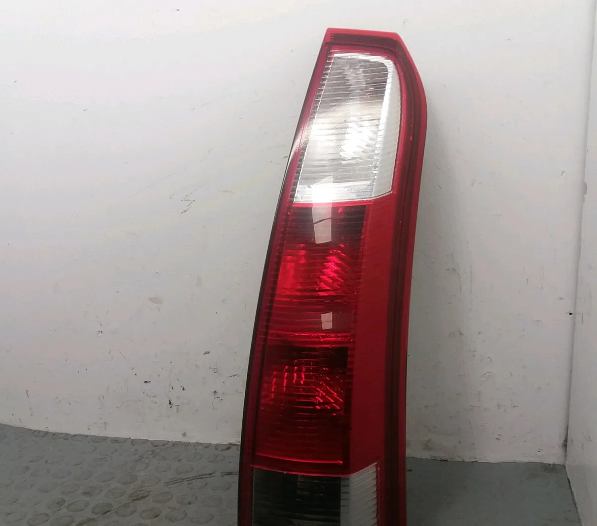 Feu arrière droit Opel MERIVA A Monospace (X03) 1.8 (e75) (2003-2010) occasion
