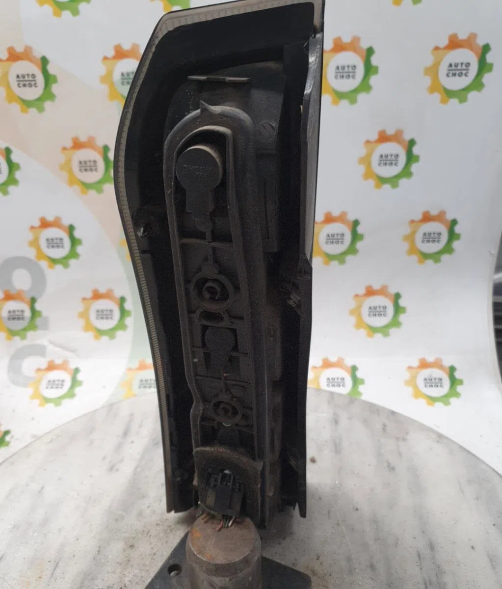 Feu arrière droit OPEL MERIVA A PHASE 1 occasion