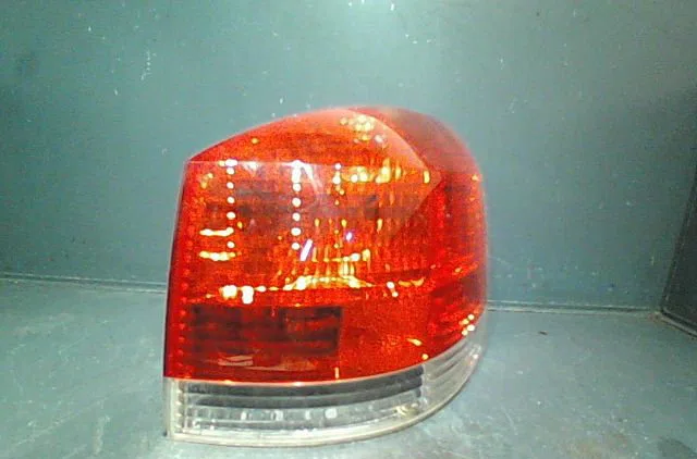 Feu arrière droit Opel SIGNUM 3-5 portes (Z03) 2.2 dti (f48) (2003-2004) occasion