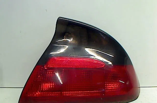 Feu arrière droit OPEL TIGRA occasion