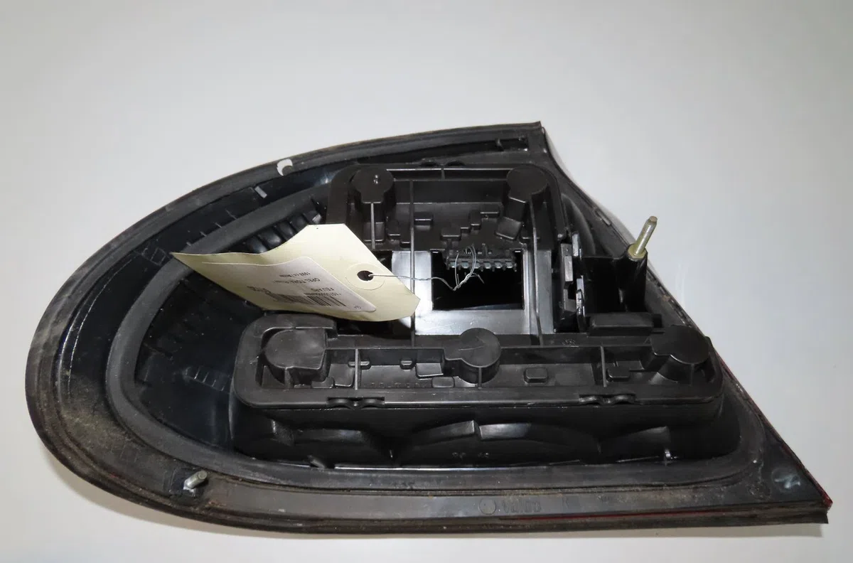 Feu arrière droit Opel TIGRA (S93) 1.4 16v (f07) (1994-2000) occasion