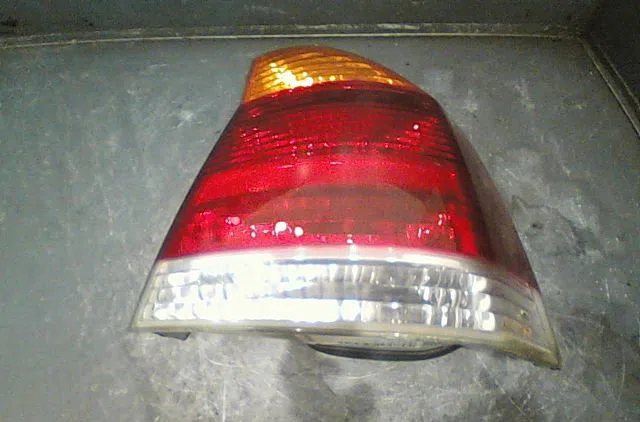 Feu arrière droit OPEL VECTRA 2002 occasion