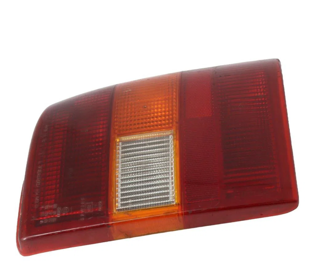 Feu arrière droit Opel VECTRA A (J89) 1.6 (f19, m19) (1988-1993) occasion
