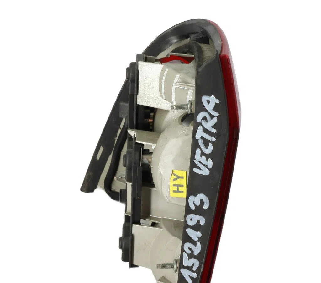 Feu arrière droit Opel VECTRA B 3-5 portes (J96) 2.0 dti 16v (f68) (1997-2003) occasion