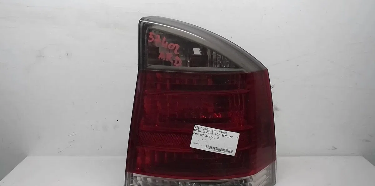 Feu arrière droit Opel VECTRA C GTS (Z02) 1.9 cdti (f68) (2004-2009) occasion