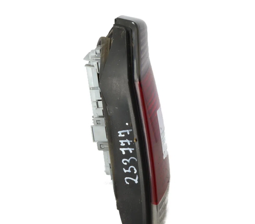 Feu arrière droit Opel VECTRA C GTS (Z02) 2.2 dti 16v (f68) (2002-2006) occasion