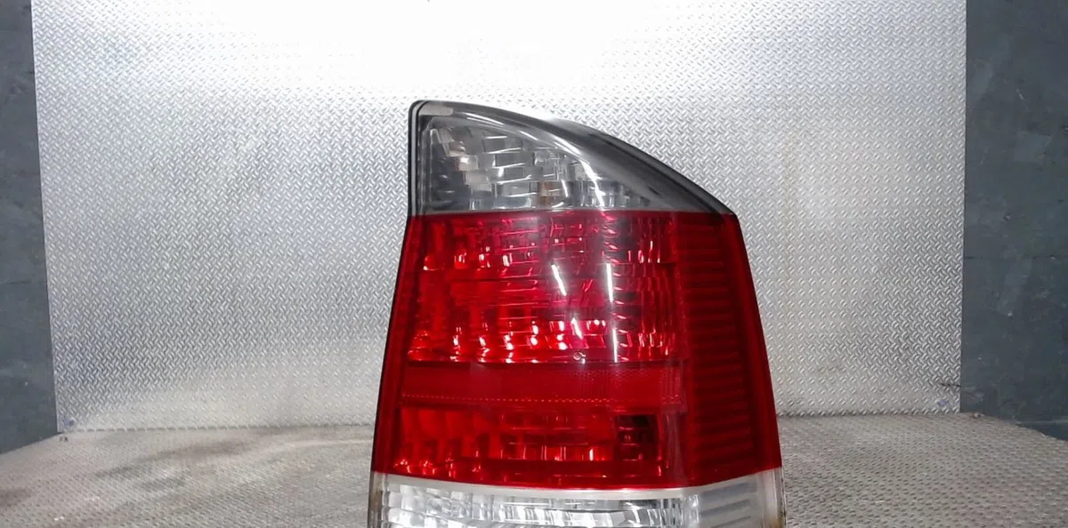 Feu arrière droit OPEL VECTRA C  VECTRA C PHASE 1 occasion
