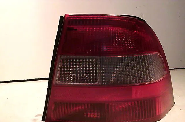 Feu arrière droit OPEL VECTRA occasion