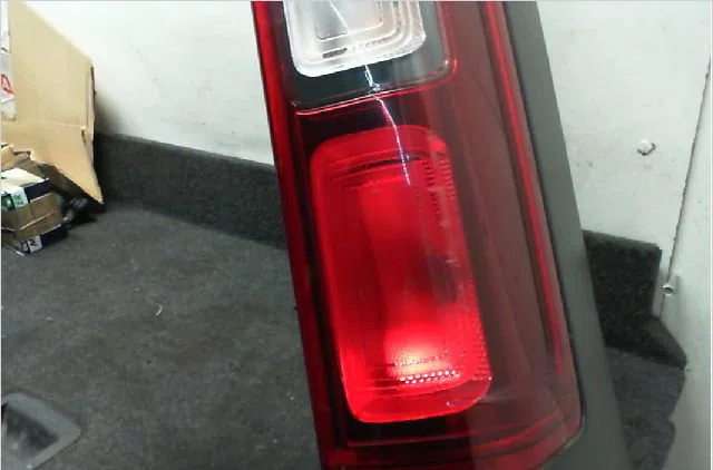 Feu arrière droit Opel VIVARO B Camionnette (X82) 1.6 cdti (05) (2014-2016) occasion