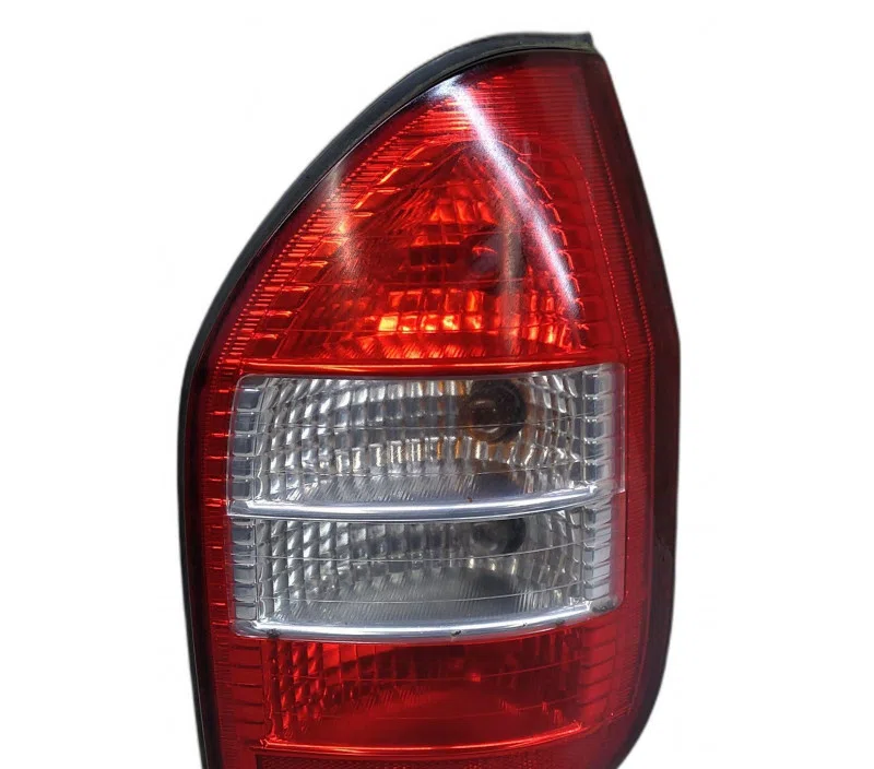 FEU ARRIERE DROIT OPEL ZAFIRA A 93175679