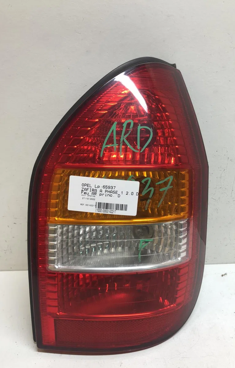 Feu arrière droit Opel ZAFIRA A Monospace (T98) 2.0 dti 16v (f75) (2000-2005) 5 portes occasion