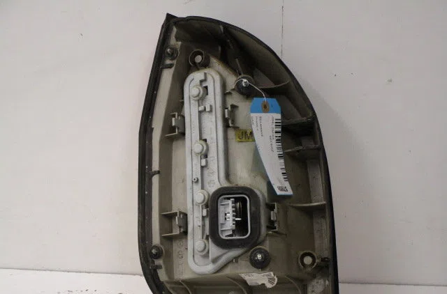 Feu arrière droit OPEL ZAFIRA I  1.6i 16v 100ch occasion
