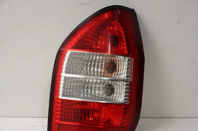 Feu arrière droit OPEL ZAFIRA I  1.6i 16v 100ch occasion