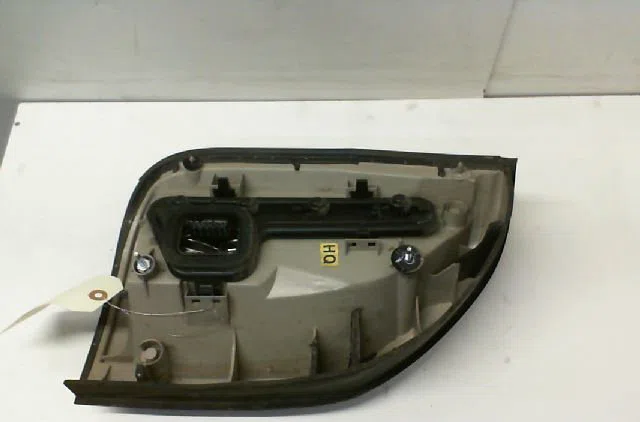 Feu arrière droit OPEL ZAFIRA I  1.8i 16v 125ch occasion