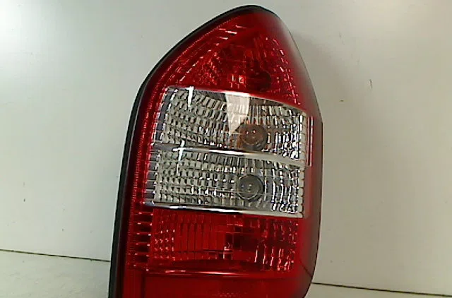 Feu arrière droit OPEL ZAFIRA I 2005 occasion