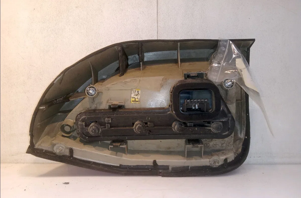Feu arrière droit OPEL ZAFIRA I 2017 occasion
